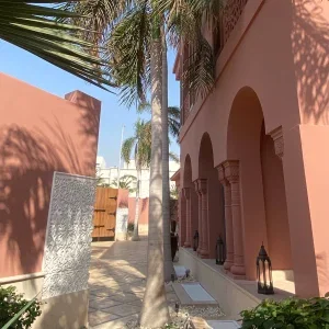 تشطيبات لقصر في مدينة جدة